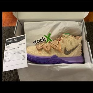 Men’s size 10.5 Kyrie 5.  Brand new, never worn.